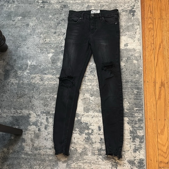 Free People Denim - Free People FP Highrise Distressed Skinny Jeans, Faded Black, SZ 25